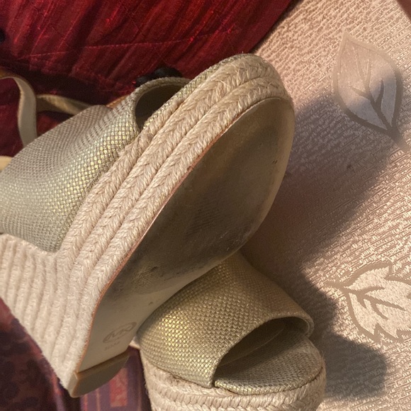 Metallic canvas wedges by Michael Kors! - Picture 9 of 10